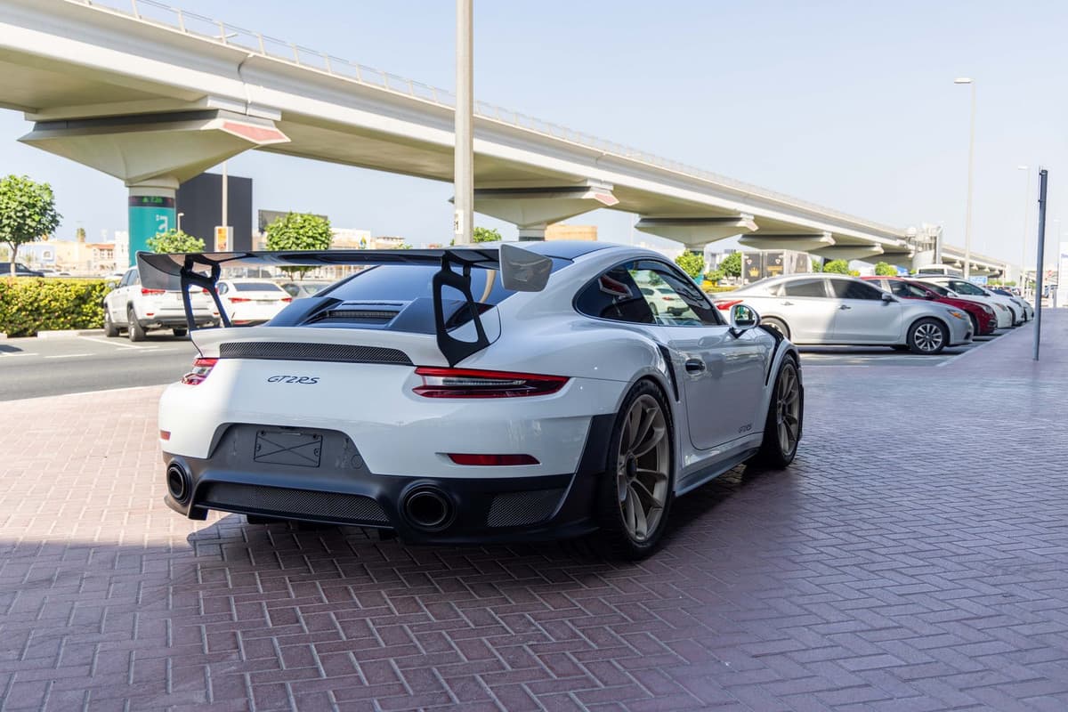image 5 of car Porsche 911 GT2 RS