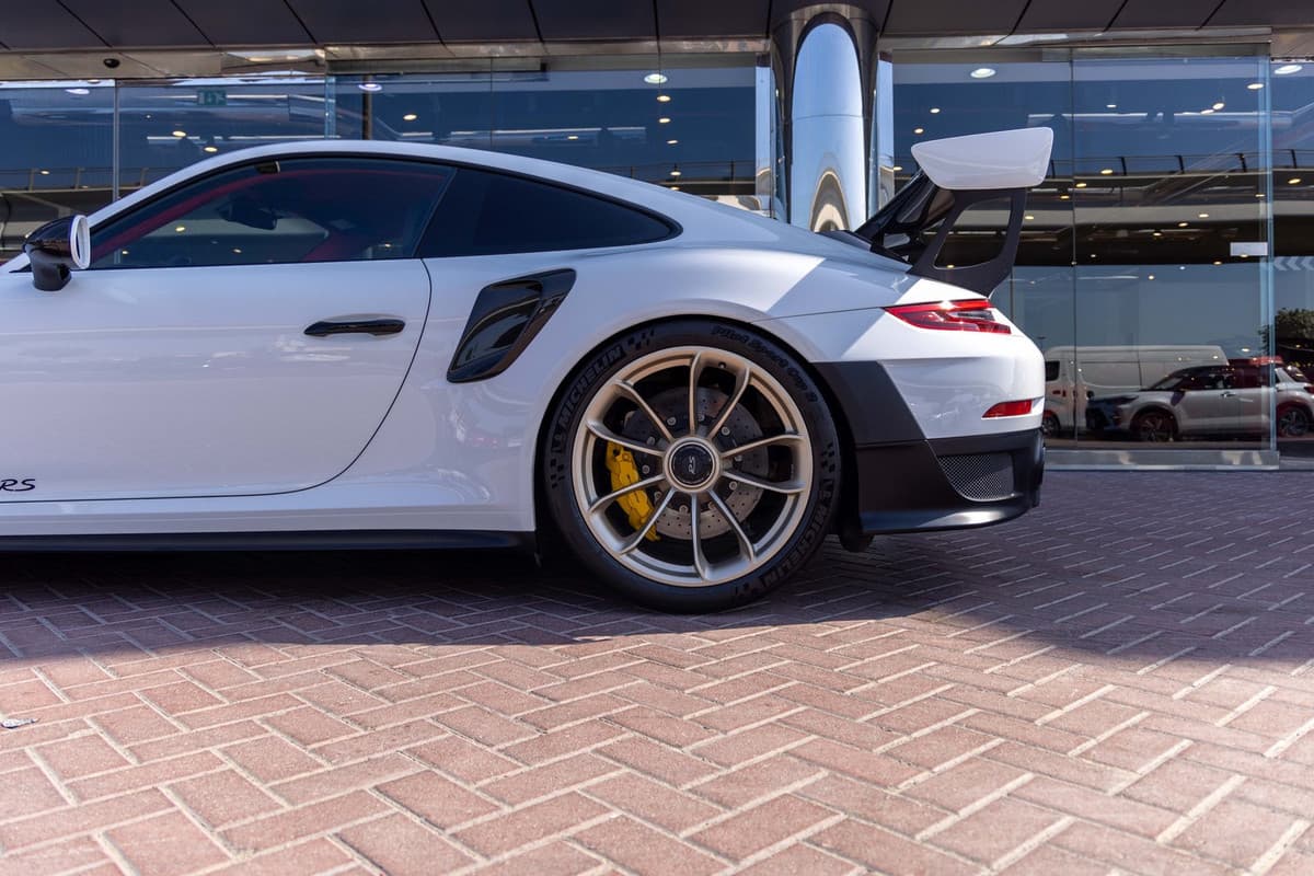 image 23 of car Porsche 911 GT2 RS