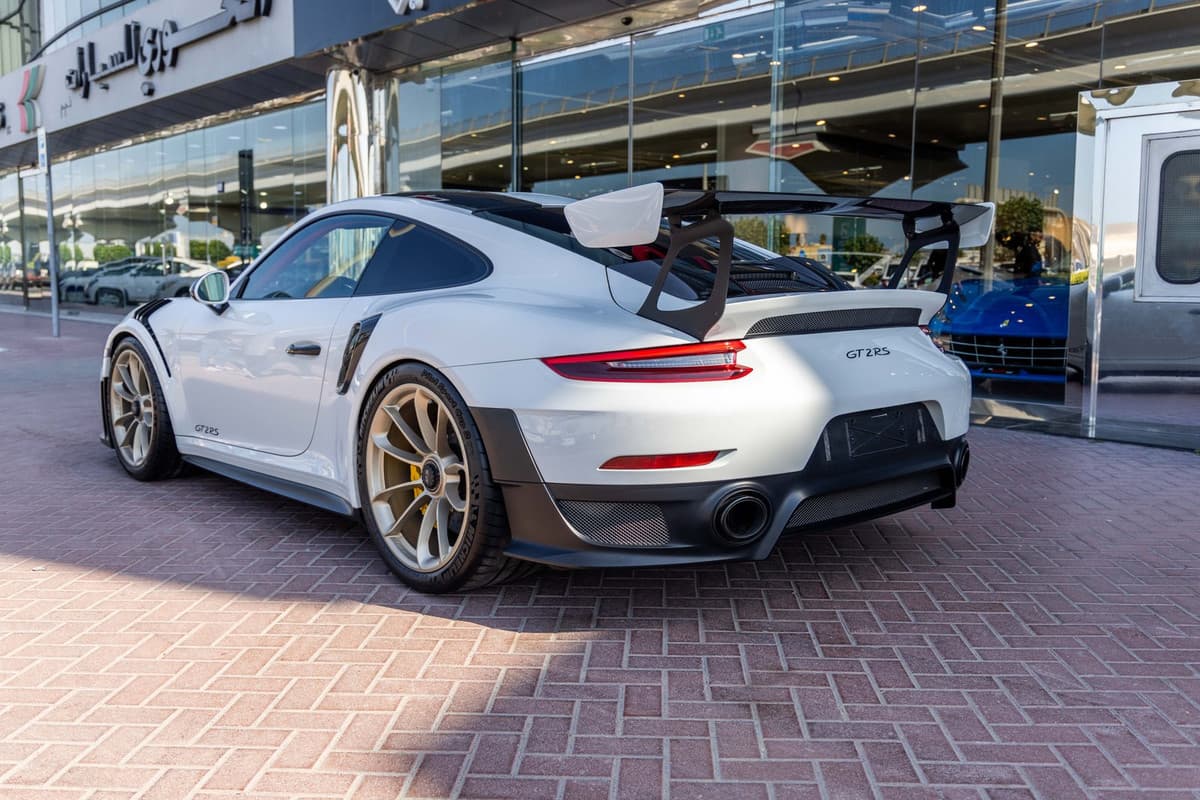 image 3 of car Porsche 911 GT2 RS