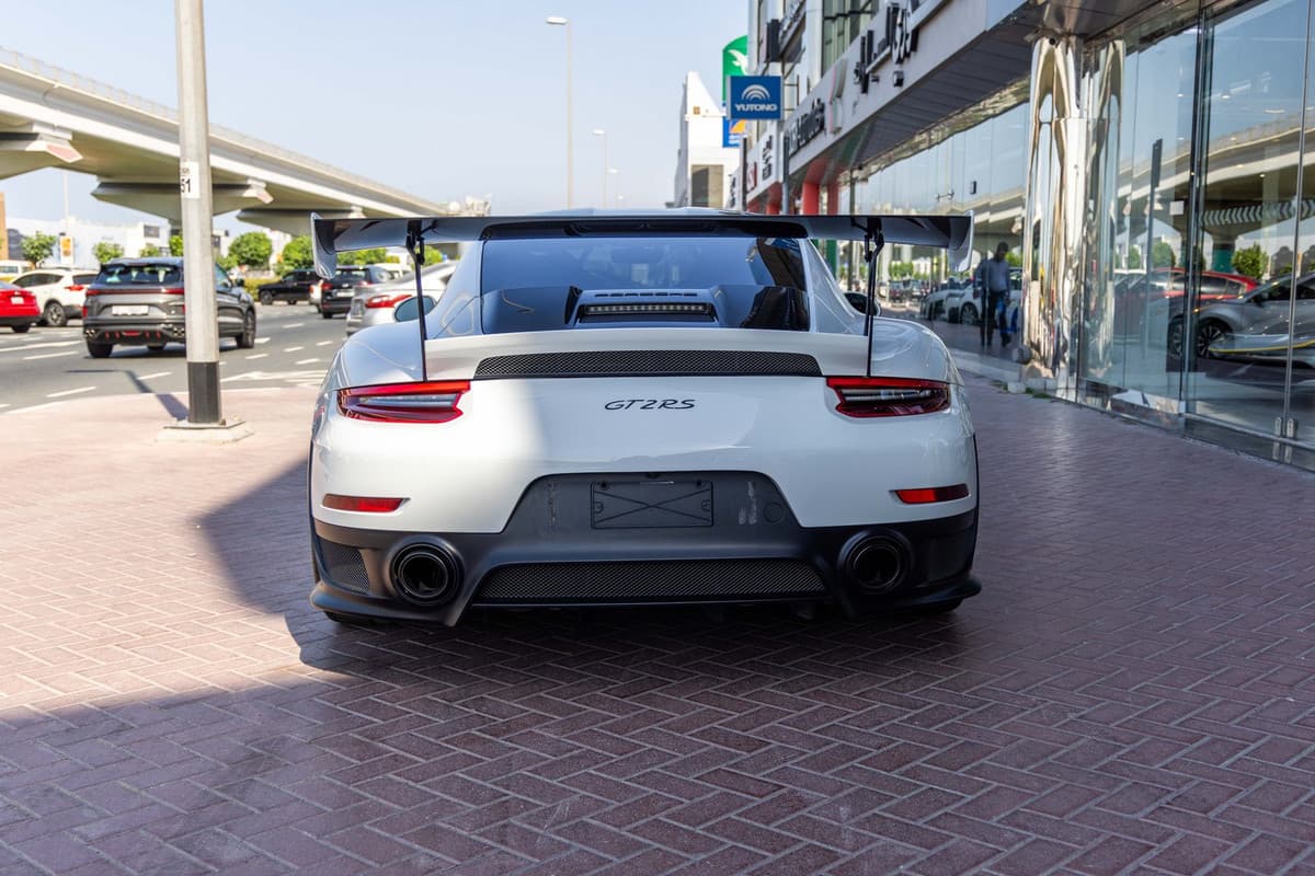 image 4 of car Porsche 911 GT2 RS
