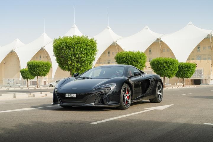 main_image of McLaren 650S