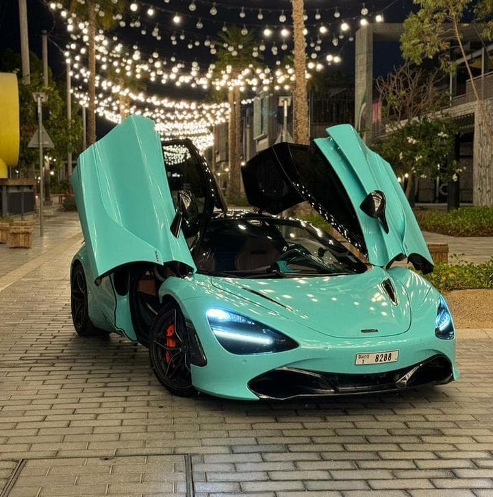 main_image of McLaren 720S