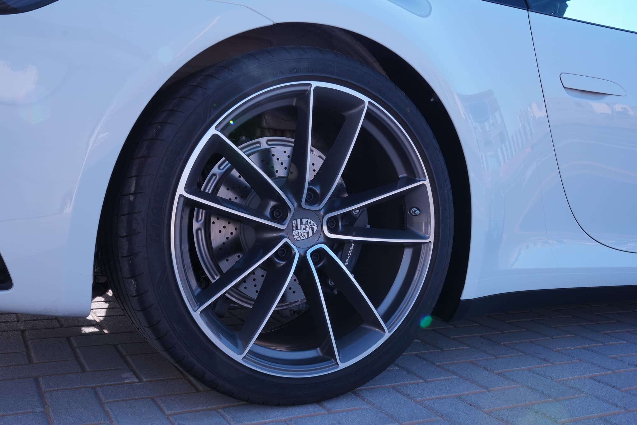 image 48 of car Porsche 911 Carrera