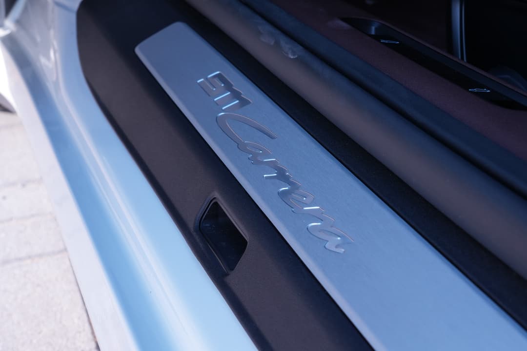 prev image