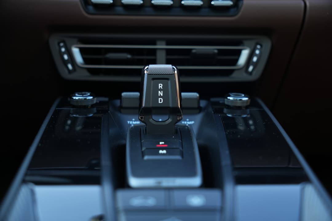 prev image