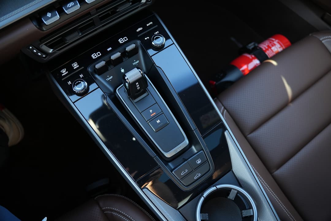 prev image