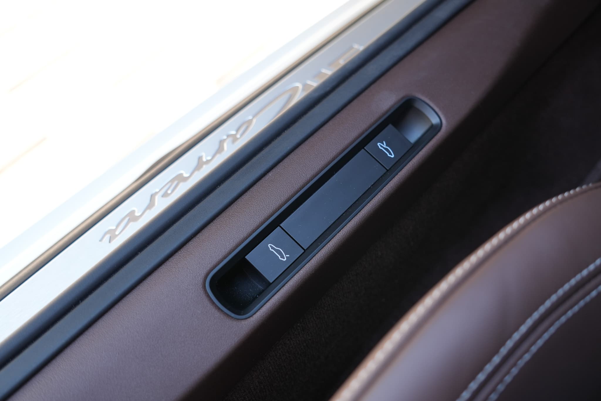 image 97 of car Porsche 911 Carrera