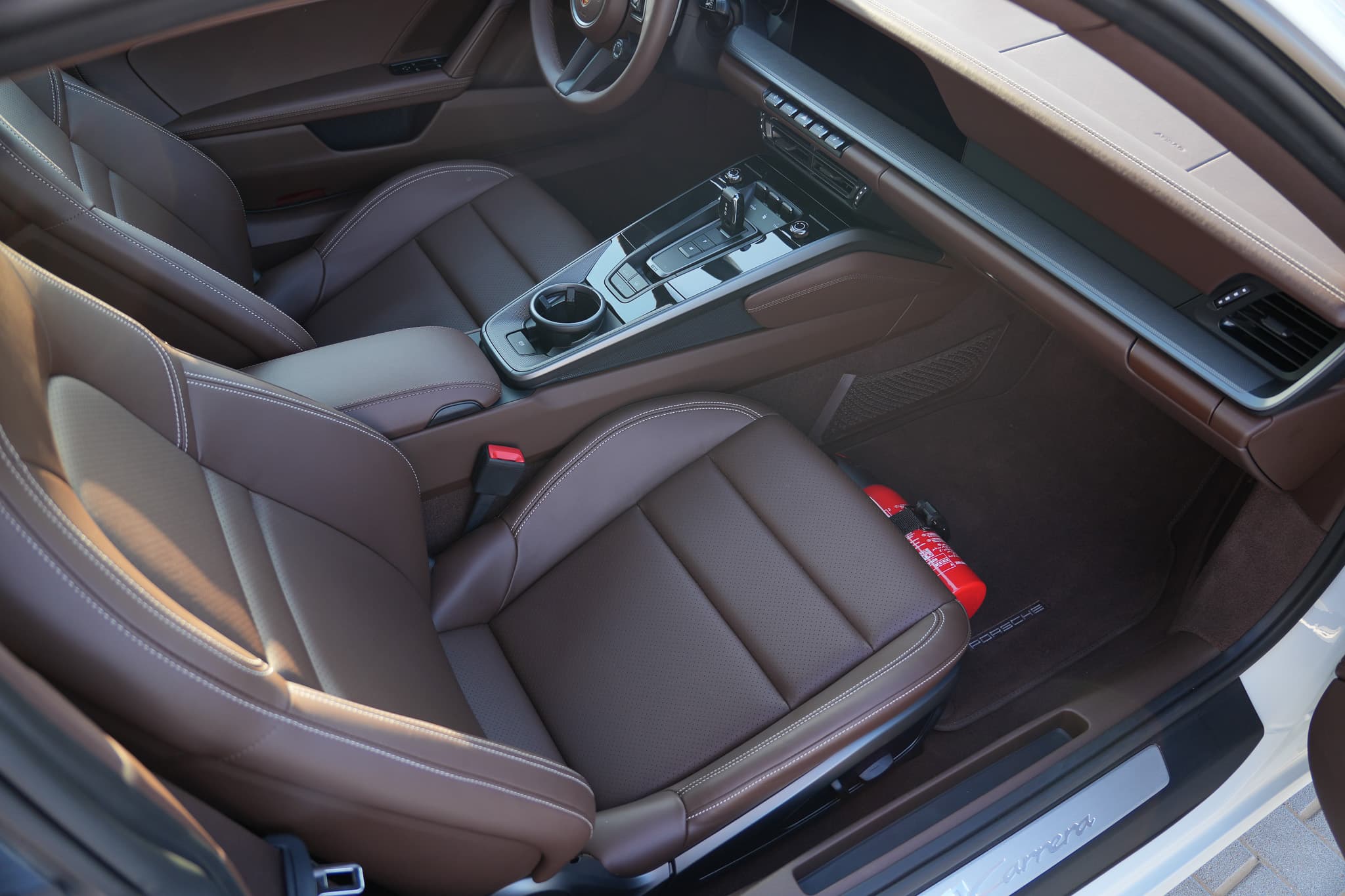 image 105 of car Porsche 911 Carrera