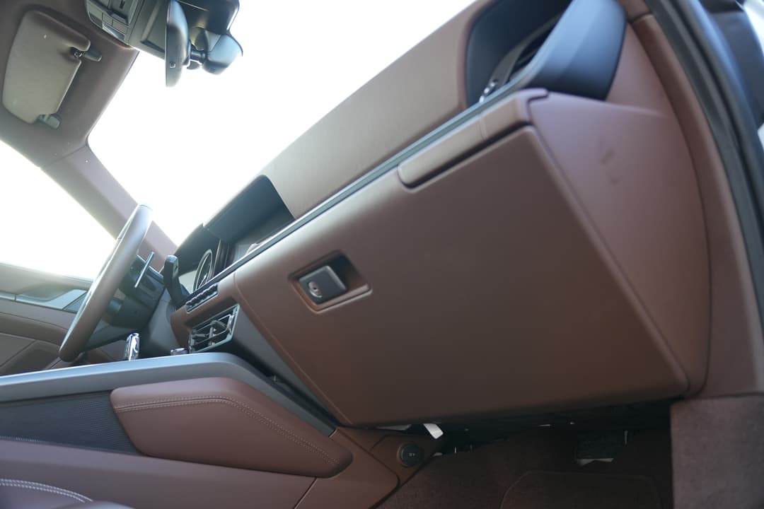 prev image