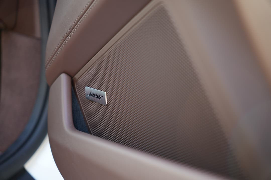 prev image