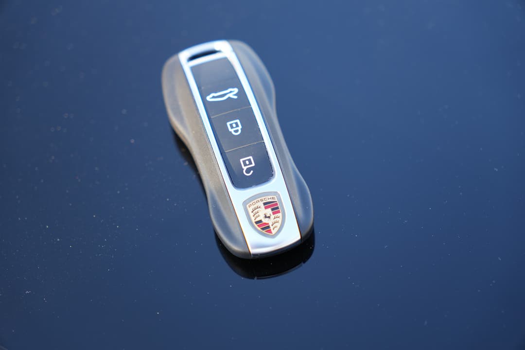 prev image