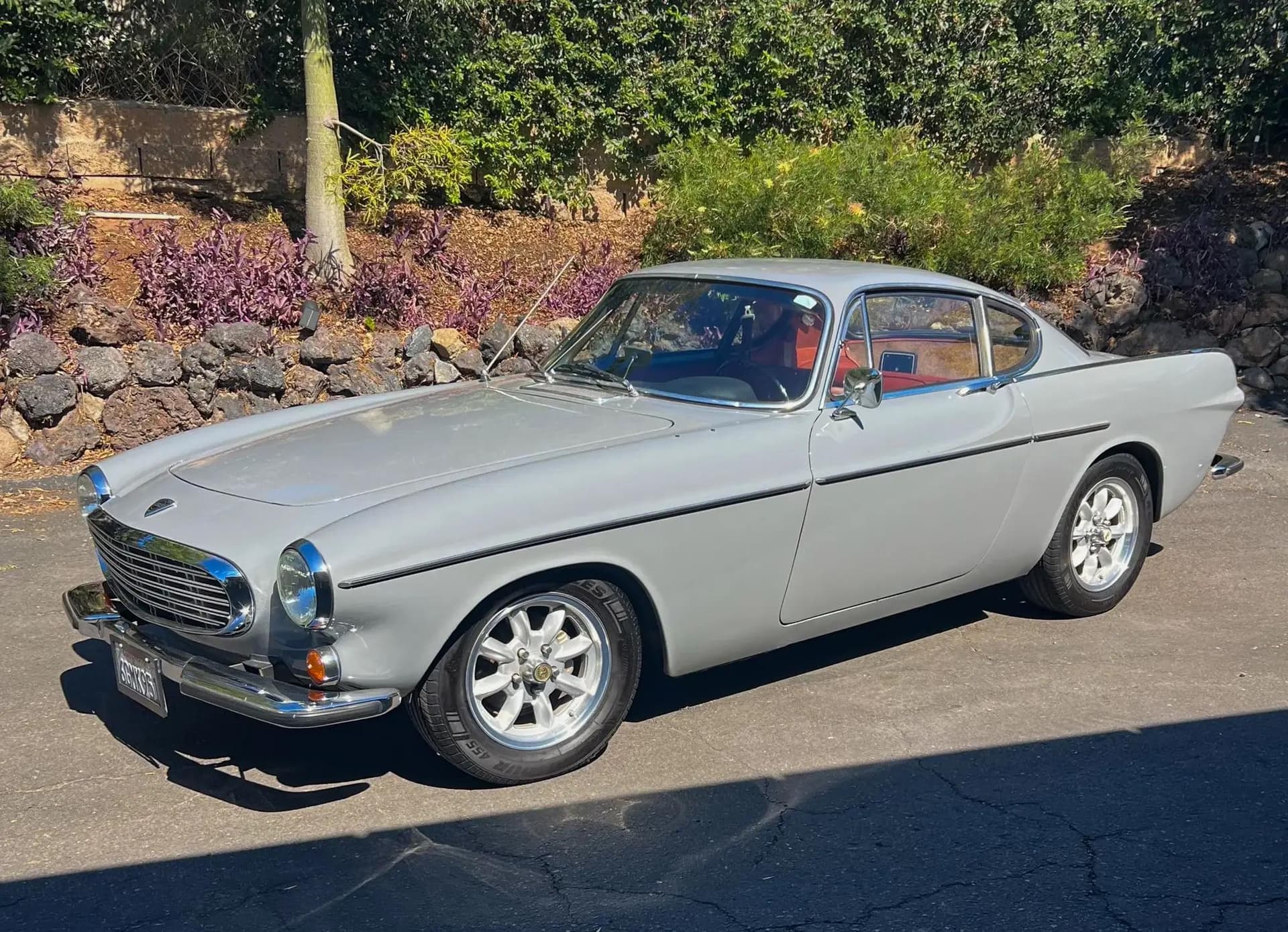 main_image of Volvo 1800S B20