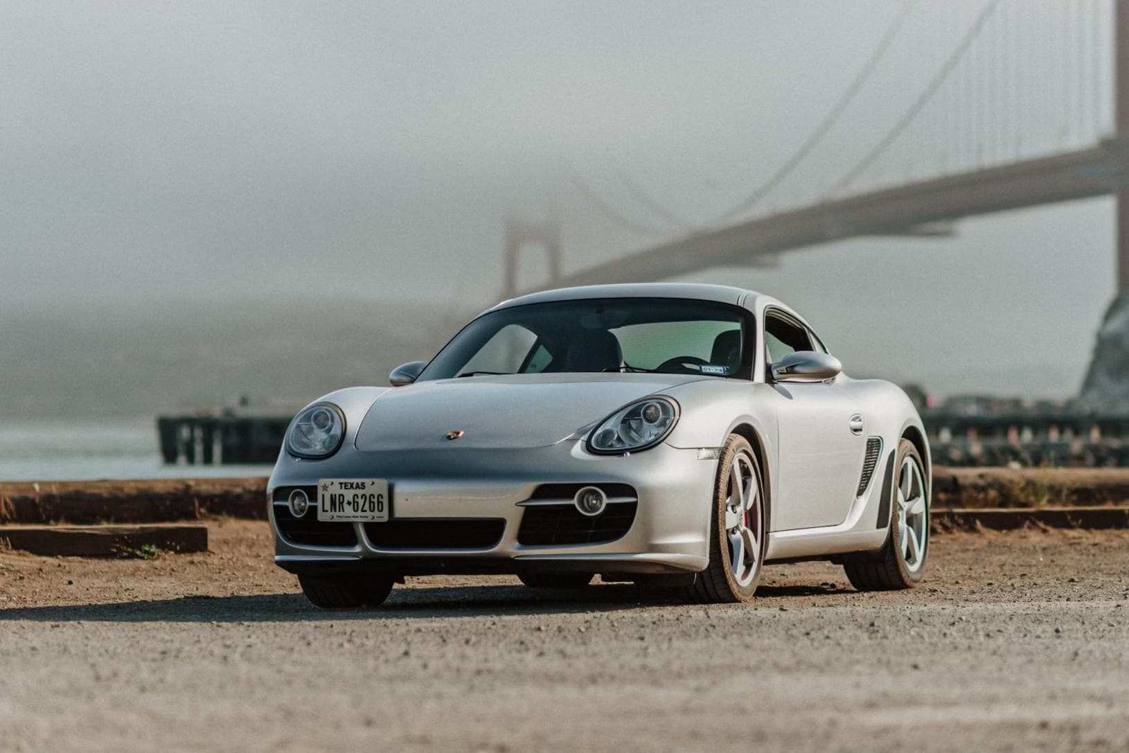 main_image of Porsche Cayman S